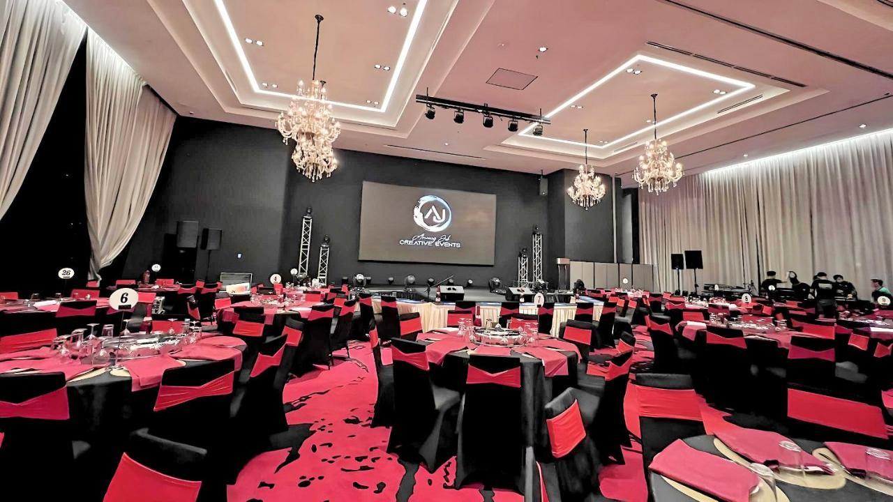 Red Kl @ Rev Hotel Kuala Lumpur Exterior photo